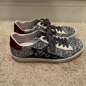 Lola Cruz Antro Women’s Sneakers Glitter Animal Print Sz 37 EUC